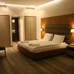 Temenos Luxury & אורטקנט