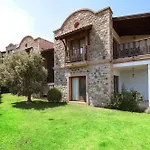 Temenos Luxury & מלון 4*