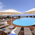 מלון Temenos Luxury & 4*