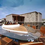 מלון Temenos Luxury & 4*