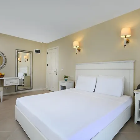 Otel Temenos Luxury & 4*