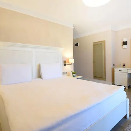 فندق Temenos Luxury &
