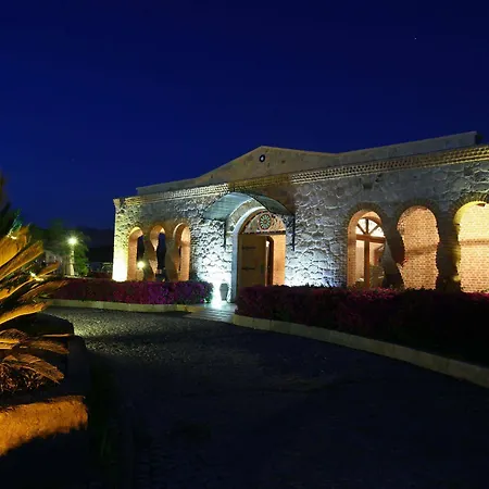 Hotel Temenos Luxury & Ortakentyahşi