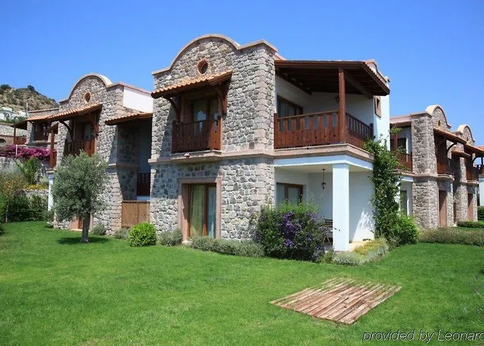 ホテル Temenos Luxury & 4*
