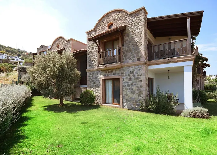 Temenos Luxury & ホテル 4*