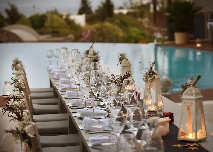 ホテル Temenos Luxury & オータキャンツ