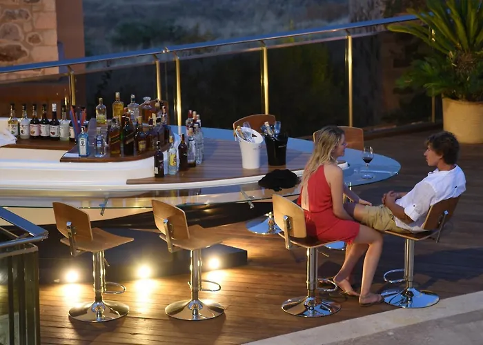 ホテル Temenos Luxury & オータキャンツ