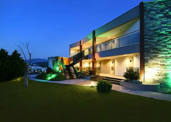 ホテル Temenos Luxury & 4*
